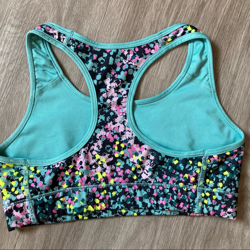 Nike Pro Sports Bra. Like new!! - Picture 2 of 4